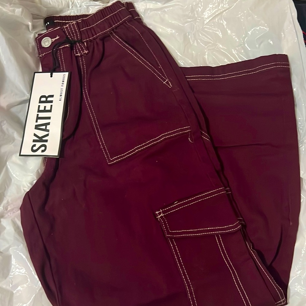 Almost famous cargo jogger pants